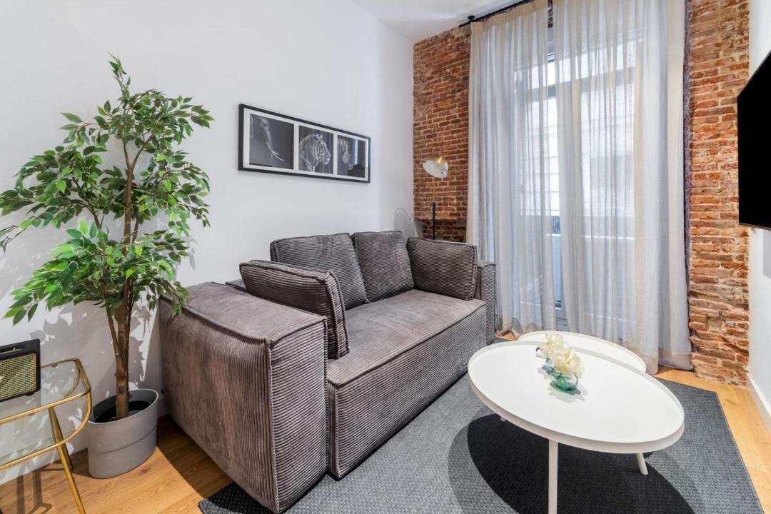 2 Bedrooms 1 Bathroom Furnished - Centro - Equipped & Stylish - Minty Stay Madri Exterior foto